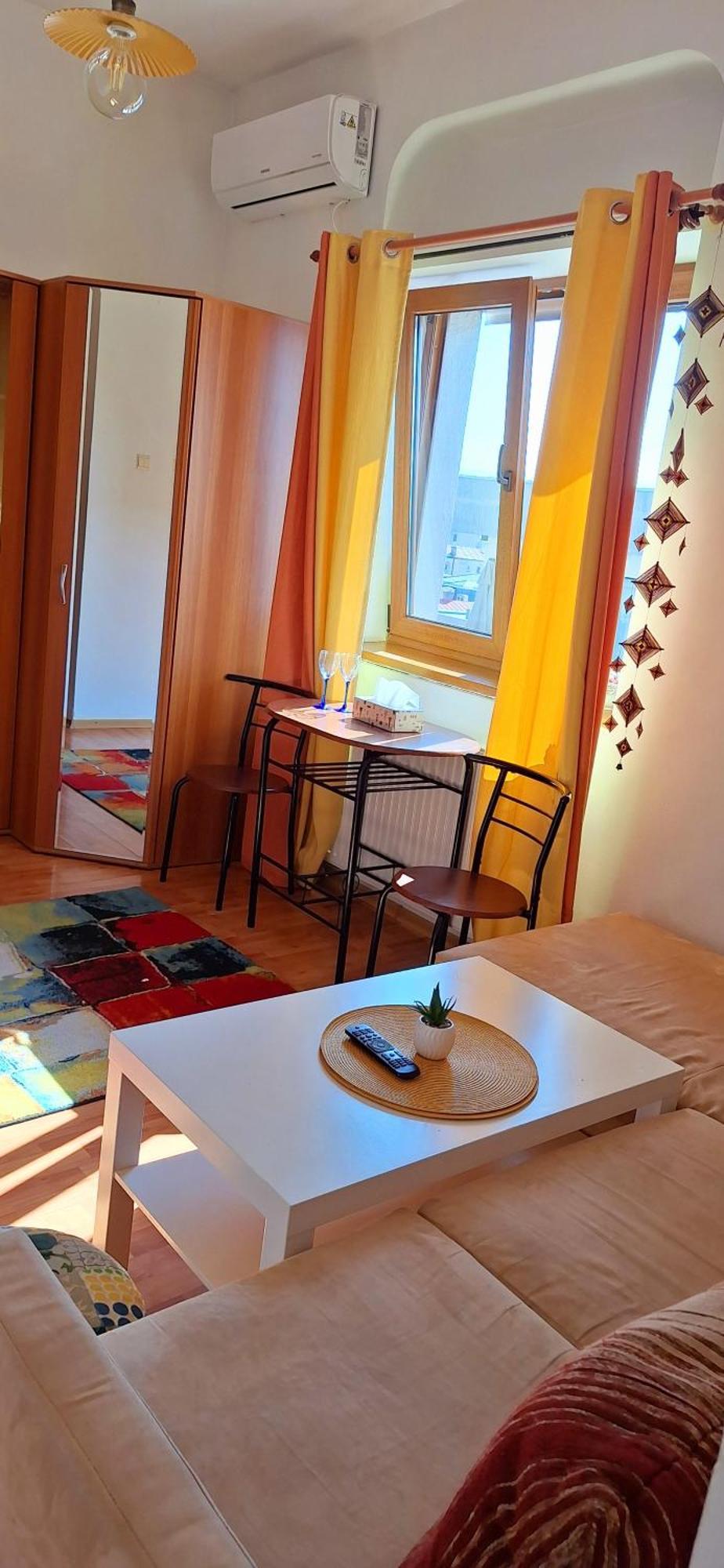 Super Central - Lovely One-Bedroom Apartment On Victoriei Avenue Bukurešť Exteriér fotografie